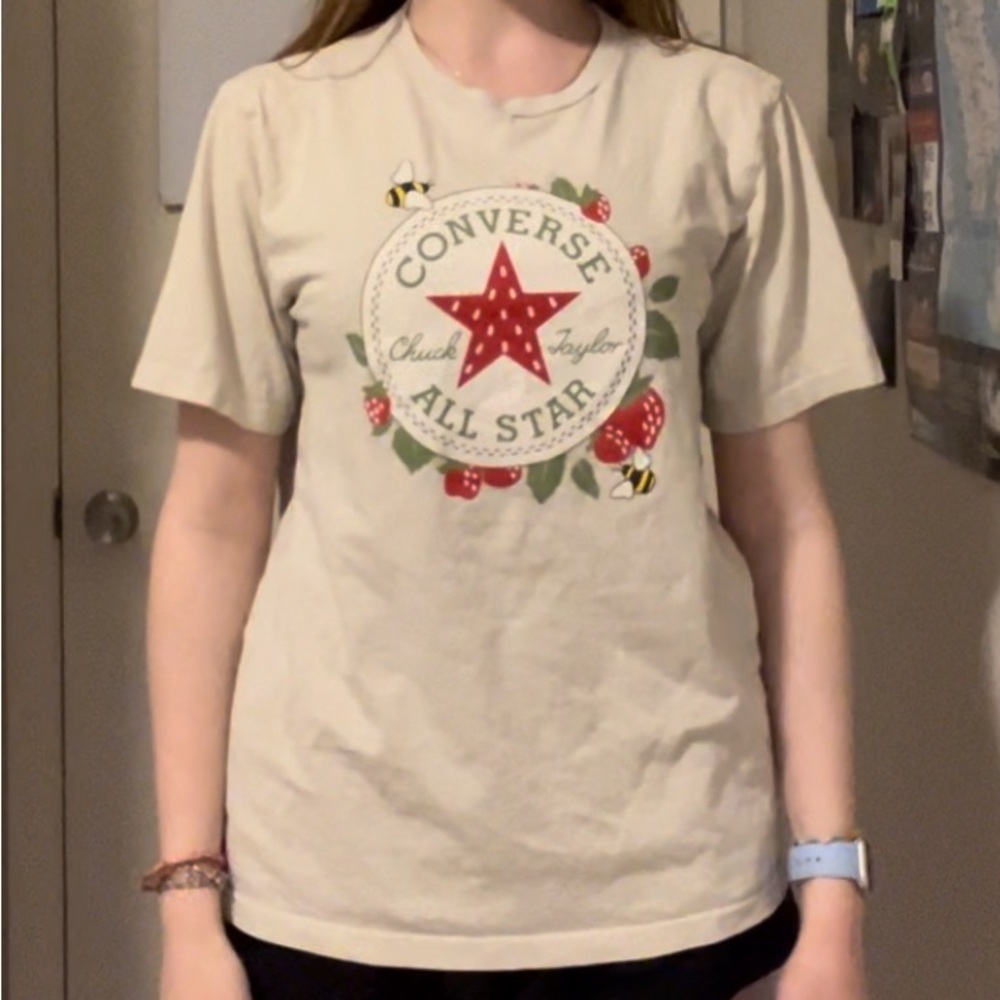 Medium converse graphic tee